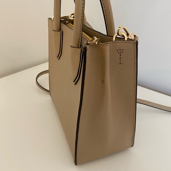 MICHEAL KORS HANDBAG - Picture 6 of 7